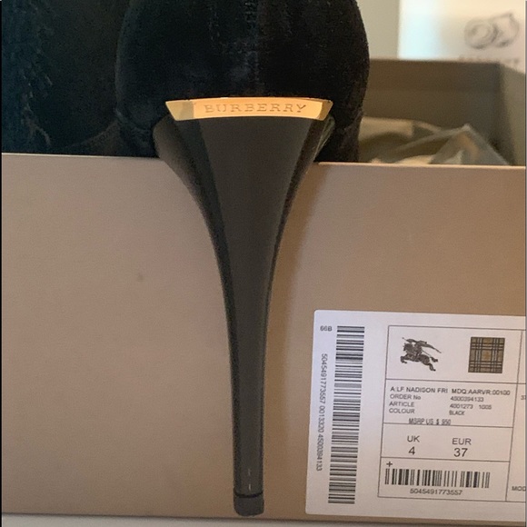 Authentic suede black Burberry boots - Picture 4 of 10